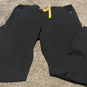 Medelita Scrub Pants